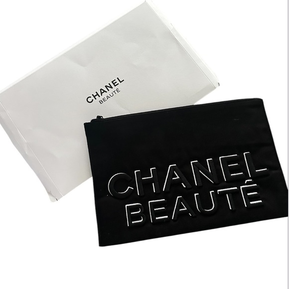 CHANEL Handbags - Chanel Beauté Black Pouch NWB
